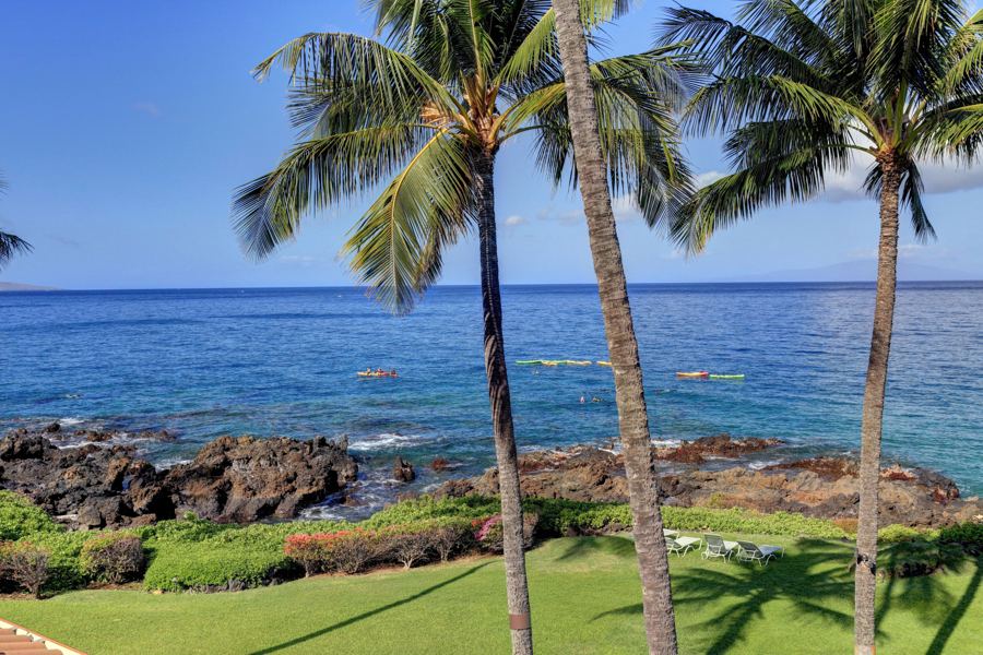 Aerial view of Makena Surf and the beach