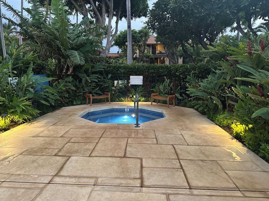 Hot tub at the south pool in the evening