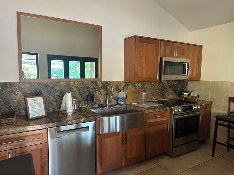 Pool cabana kitchen